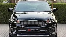 Used Kia Carnival Limousine Plus 7 STR in Surat