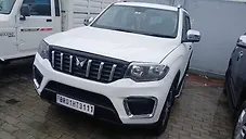 Used Mahindra Scorpio N Z2 2WD Diesel 2.2L Turbo Manual 7 STR (ESP) in Bettiah