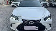 Used Lexus Old Generation ES 2018 300h Luxury in Delhi