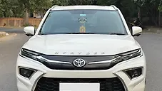 Used Toyota Urban Cruiser Hyryder V 2WD Hybrid (Electric + Petrol) 1.5L Automatic (e-CVT) in Delhi