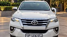 Used Toyota Fortuner 2.8 4x2 AT in Delhi