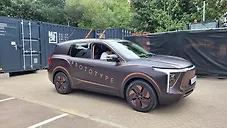 Mahindra XEV 7e Mahindra XEV 7e
