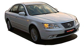 Hyundai Sonata Transform [2009-2011] vs Honda Civic [2010-2013] - CarWale
