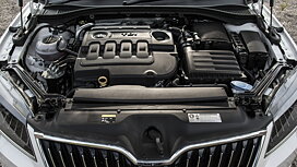 Skoda Superb Exterior Images & Photo Gallery - CarWale