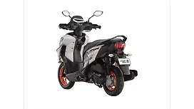 Yamaha Ray ZR 125 Left Rear Three Quarter