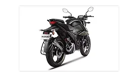 Suzuki Gixxer Right Rear Three Quarter