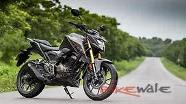 Honda CB300F Right Front Three Quarter