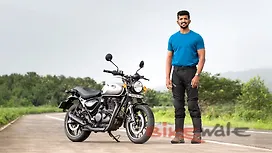Royal Enfield Hunter 350 [2024] Right Side View