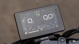 ज़ोन्टेस 350R क्लॉक