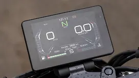 ज़ोन्टेस 350R फ़्यूल गेज