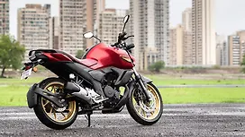 Yamaha FZS FI V4 Right Rear Three Quarter