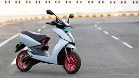 Ather 450X Right Front Three Quarter