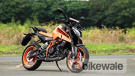 KTM 390 Duke R Right Front Three Quarter