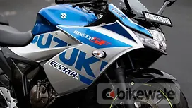 Suzuki Gixxer SF 250 Right Front Three Quarter