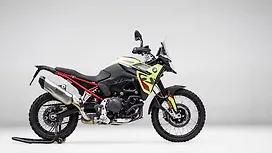 BMW F 900 GS Right Side View
