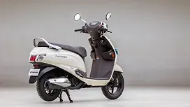 Suzuki Access 125 Right Rear Three Quarter