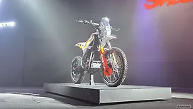 Ultraviolette Shockwave Right Front Three Quarter