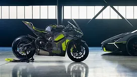 Ducati Panigale V4 Right Side View