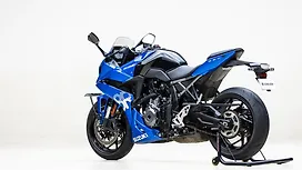 Suzuki GSX-8R Left Rear Three Quarter