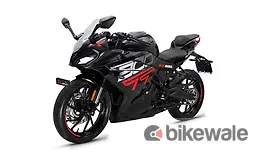 Keeway RR300 Left Front Three Quarter