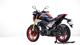 Honda CB 125 Hornet Left Rear Three Quarter