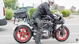 नॉर्टन V4