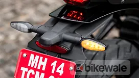 Triumph Thruxton 400 Right Side View