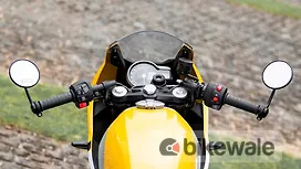 Triumph Thruxton 400 Right Side View