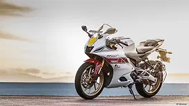 Yamaha R2
