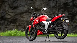 TVS Apache RTR 160 4V Left Rear Three Quarter