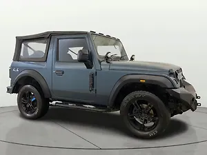 Mahindra Thar LX Convertible Petrol AT