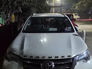 Toyota Fortuner 2.8 4x4 AT [2016-2020]