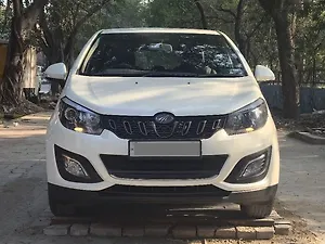 Mahindra Marazzo M6 Plus 8 STR [2020]