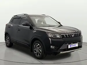 Mahindra XUV300 W8 (O) 1.2 Petrol