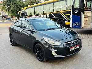 Hyundai Verna Fluidic 1.6 CRDi SX Opt