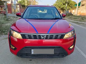 Mahindra XUV300 W6 1.2 Petrol