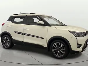 Mahindra XUV300 W8 (O) 1.2 Petrol