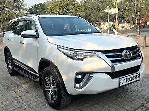 Toyota Fortuner 4x2 2WD Diesel 2.8L Turbo Automatic