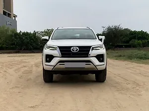Toyota Fortuner 4x2 2WD Petrol 2.7L Automatic