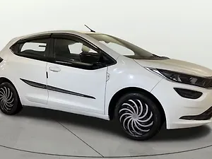 Tata Altroz XM Rhytm Plus Style Petrol