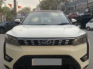 Mahindra XUV300 W8 1.5 Diesel [2020]