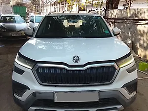 Skoda Kushaq Style 1.0L TSI MT