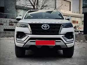 Toyota Fortuner 4x2 2WD Petrol 2.7L Automatic
