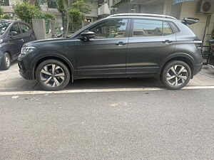 Second Hand Volkswagen Taigun Topline 1.0 TSI MT in Delhi