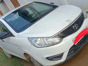 Second Hand टाटा ज़ेस्ट XE पेट्रोल in अगरतला