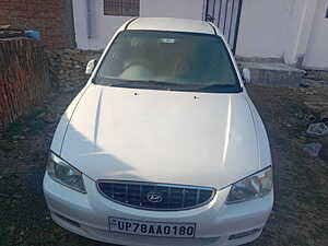 Hyundai accent deals for sale olx