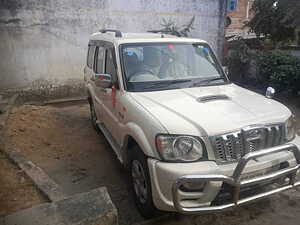 Second Hand Mahindra Scorpio SLE BS-III in Bihar Sharif