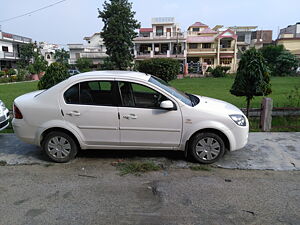 Second Hand Ford Fiesta/Classic CLXi 1.4 TDCi in Haridwar