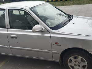 Hyundai accent automatic for outlet sale