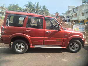 Second Hand Mahindra Scorpio SLX 2.6 Turbo 7 Str in North Goa
